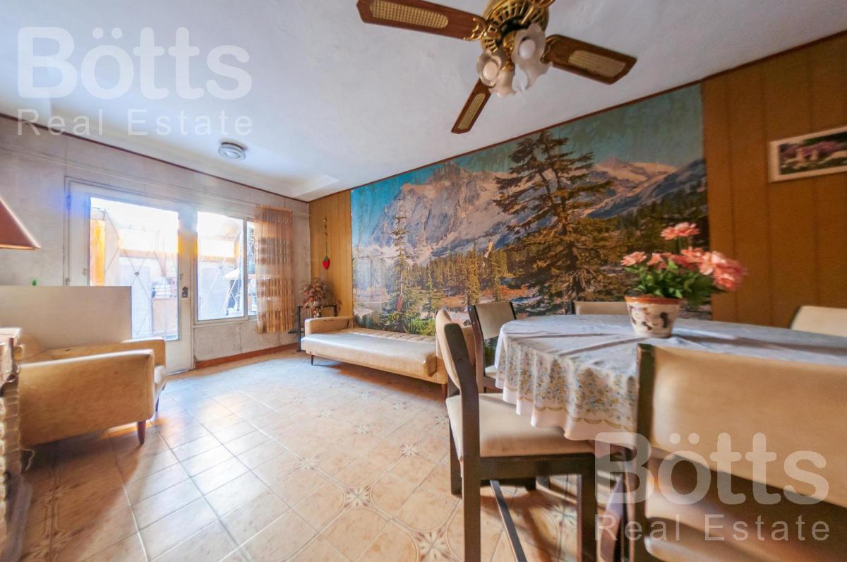Buy or rent a property | Bergantin Goleta Espora, Villa Lugano C1439HWJ