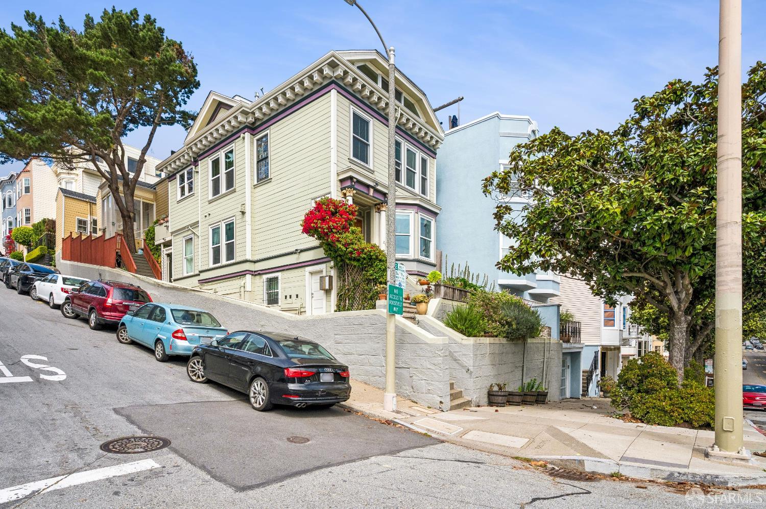Buy or rent a property | Castro St, San Francisco 94114