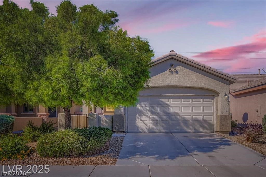Buy or rent a property | Blue Ribbon Downs St, Las Vegas 89122