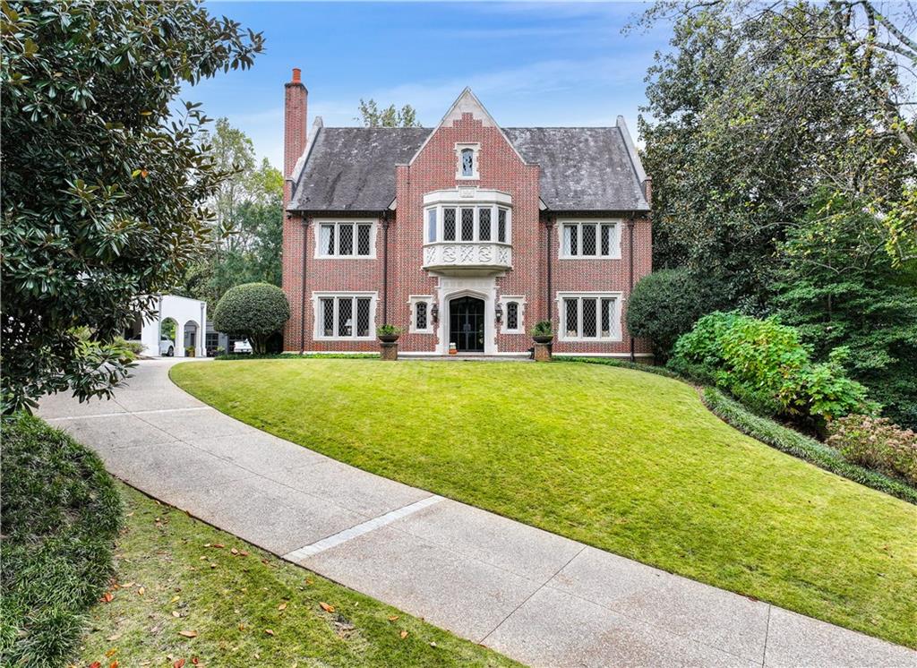 Buy or rent a property | Pine Tree Dr NE, Atlanta 30305