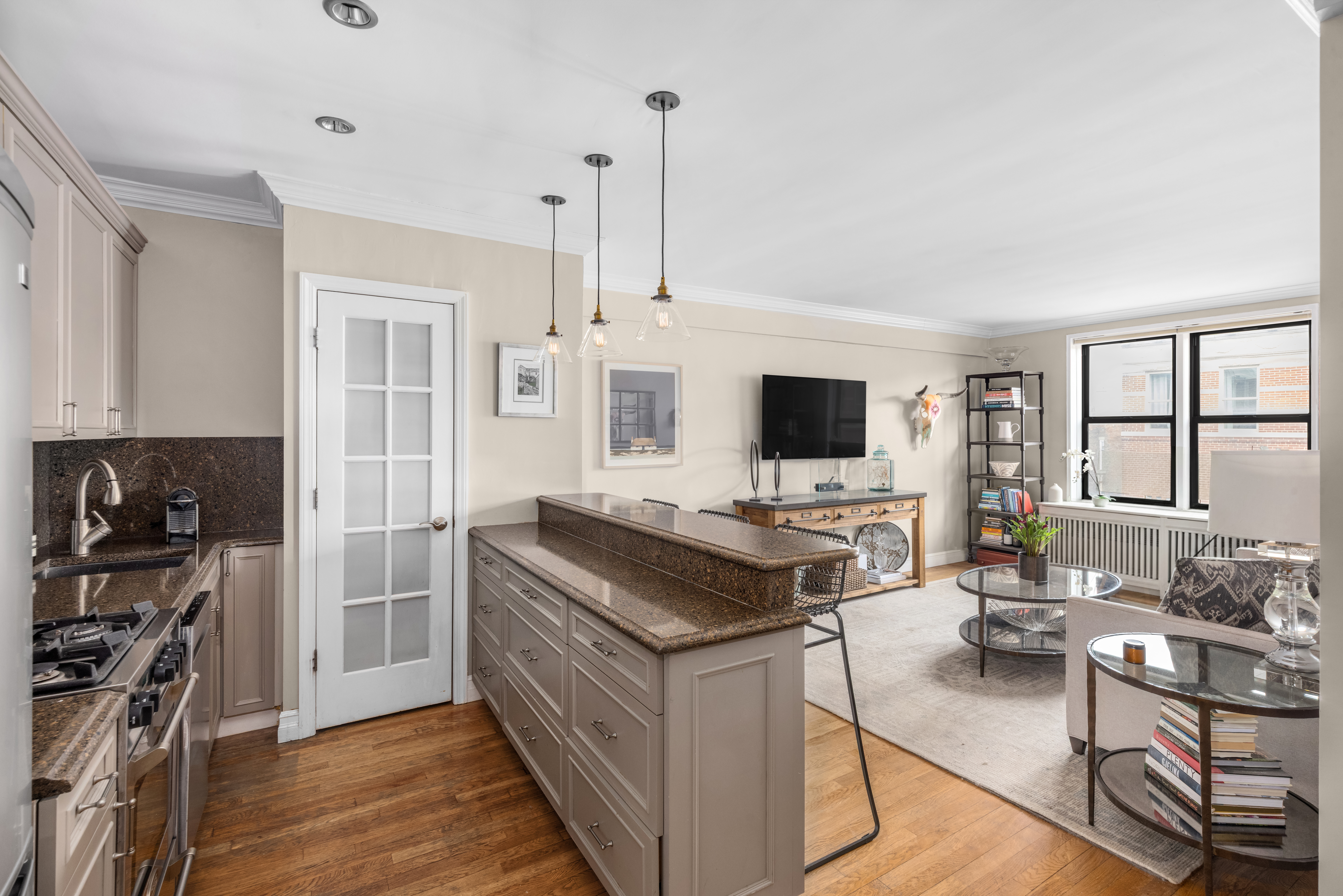 Buy or rent a property | Bleecker Street, West Village 10014