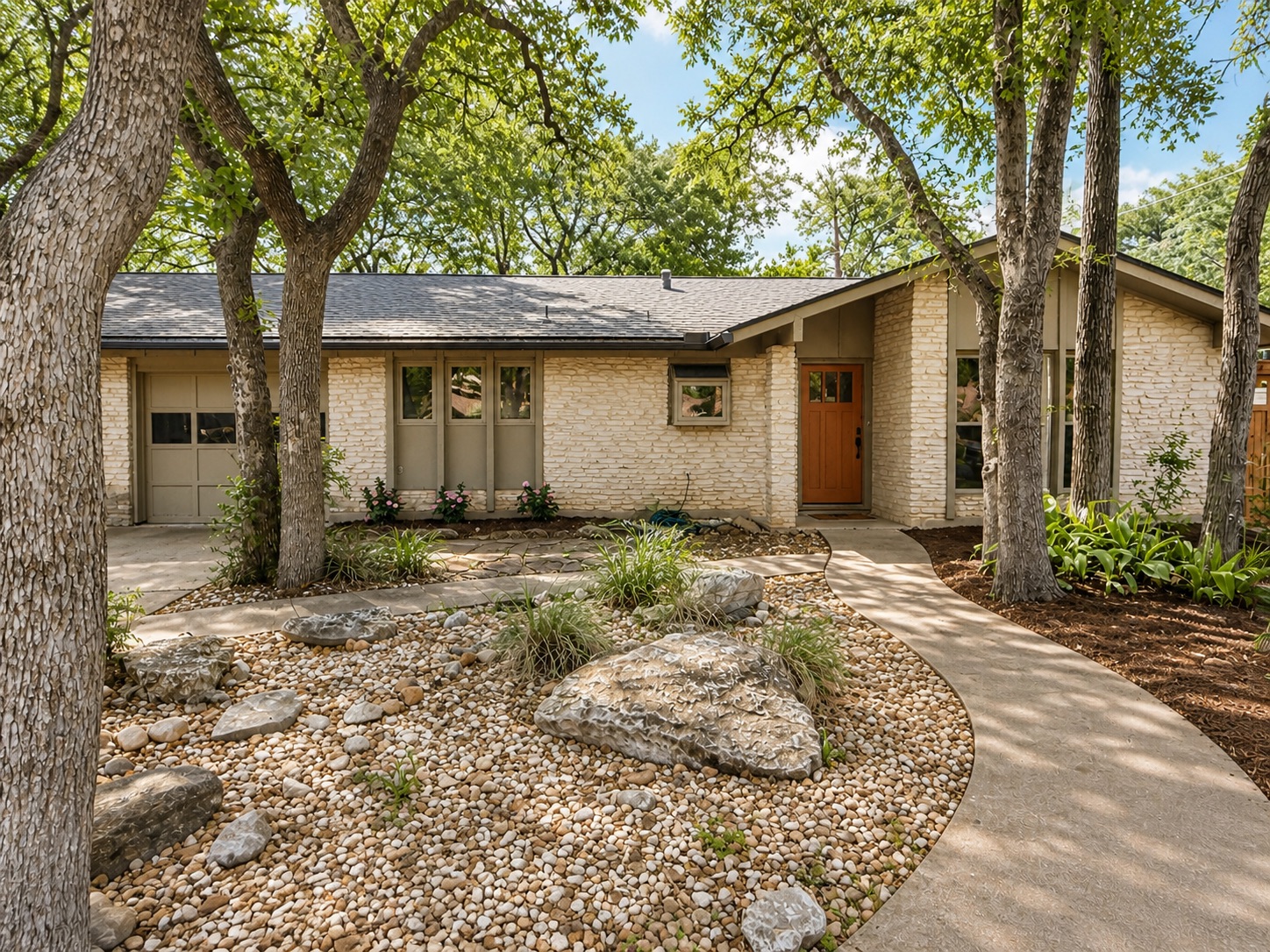 Buy or rent a property | Trailwood Rd, Austin 78727