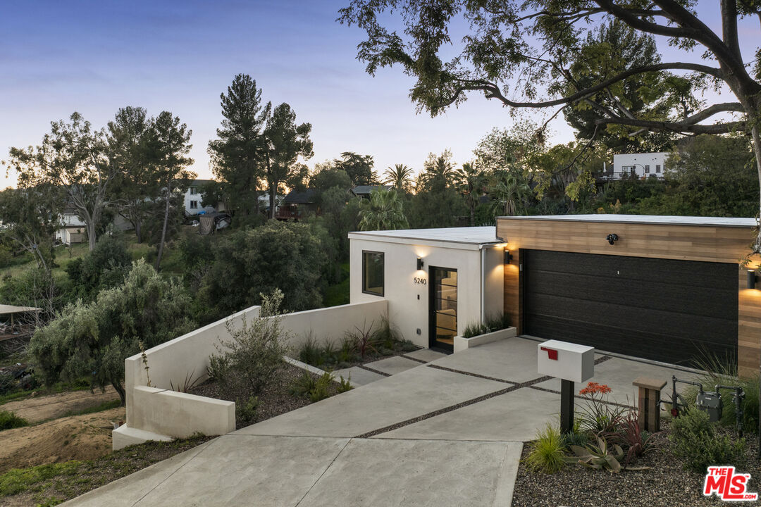 Buy or rent a property | Barker Dr, Los Angeles 90042