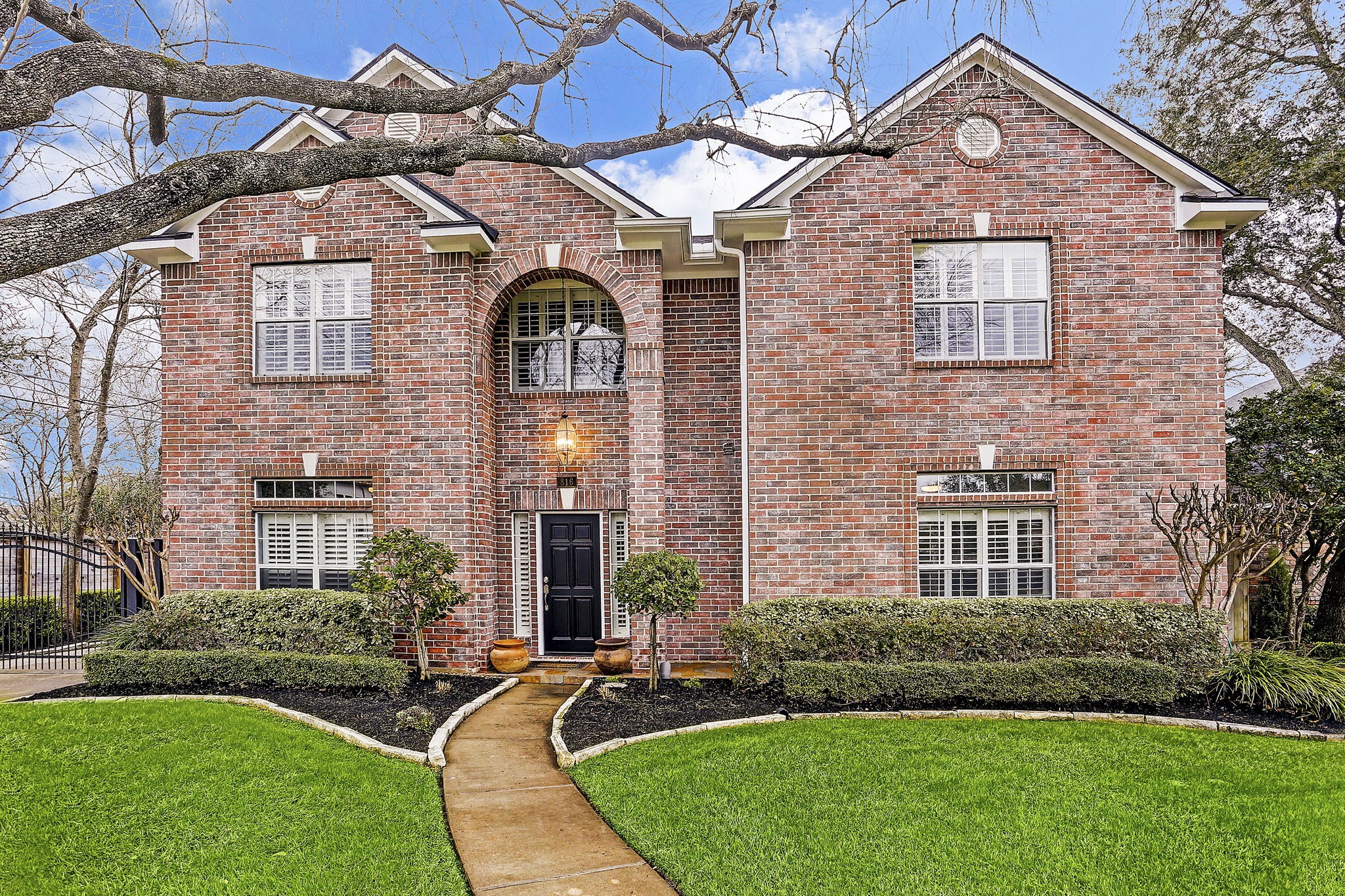 Buy or rent a property | Anderson St, Bellaire 77401