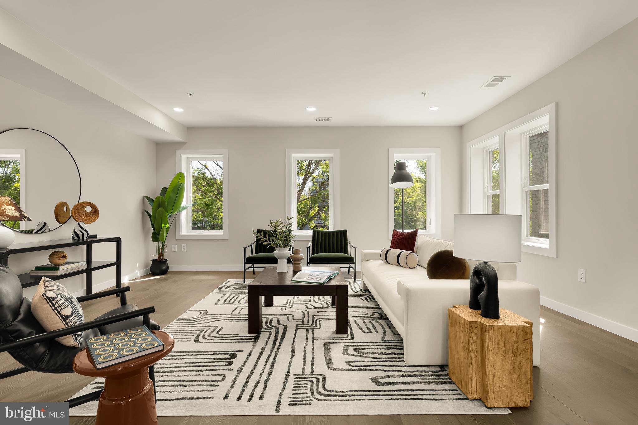 Buy or rent a property | Sherman Ave NW, Washington, DC 20001
