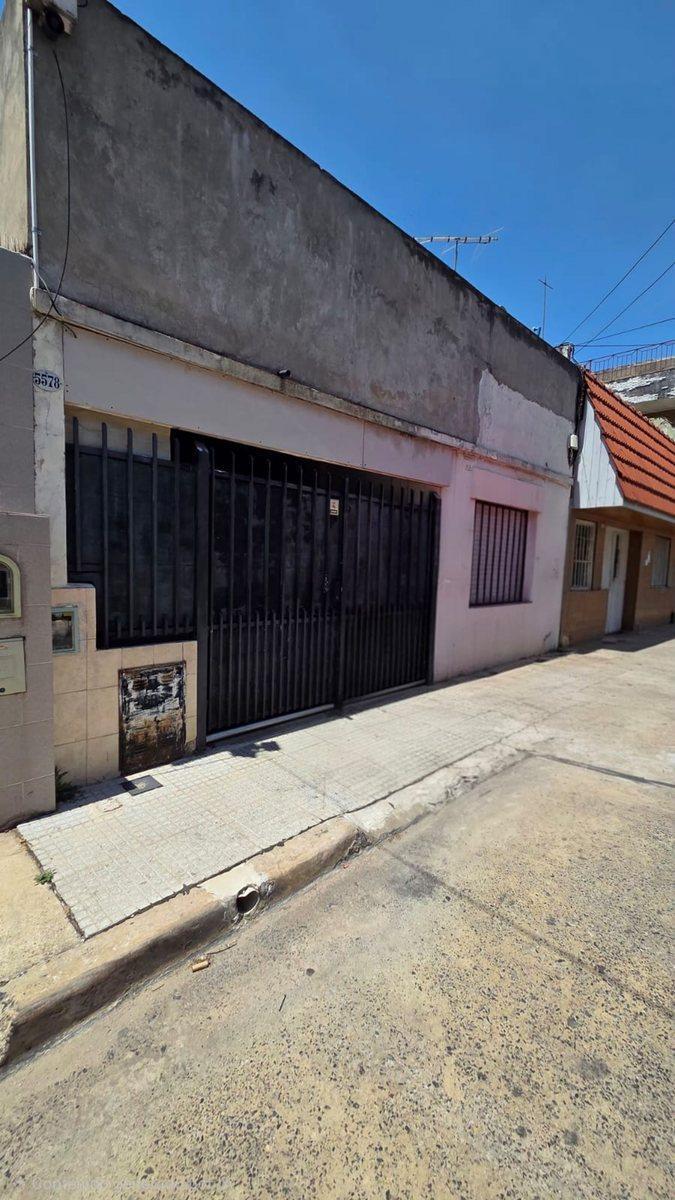 Buy or rent a property | Málaga, Villa Lugano C1439ATC