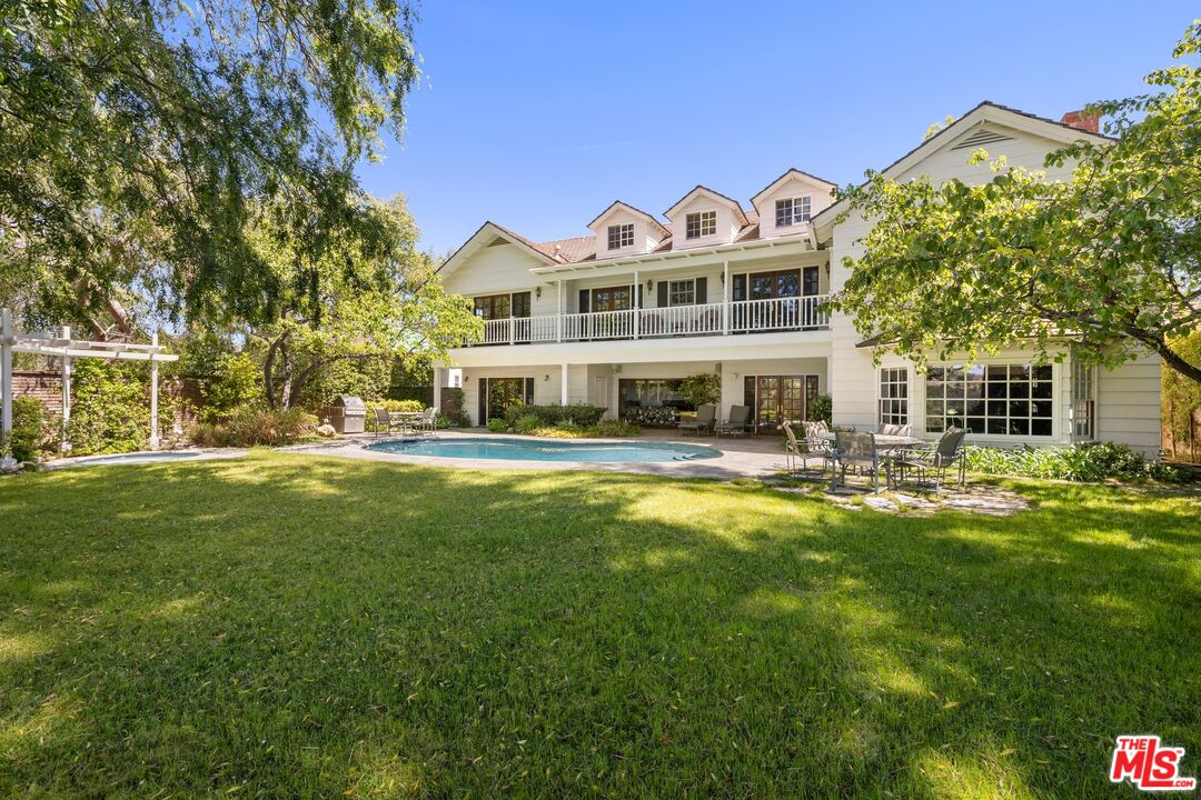 Buy or rent a property | Roscomare Rd, Los Angeles 90077