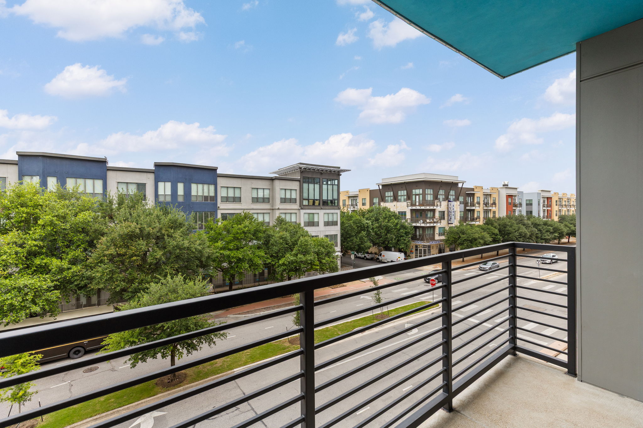 Buy or rent a property | Simond Ave, Austin 78723