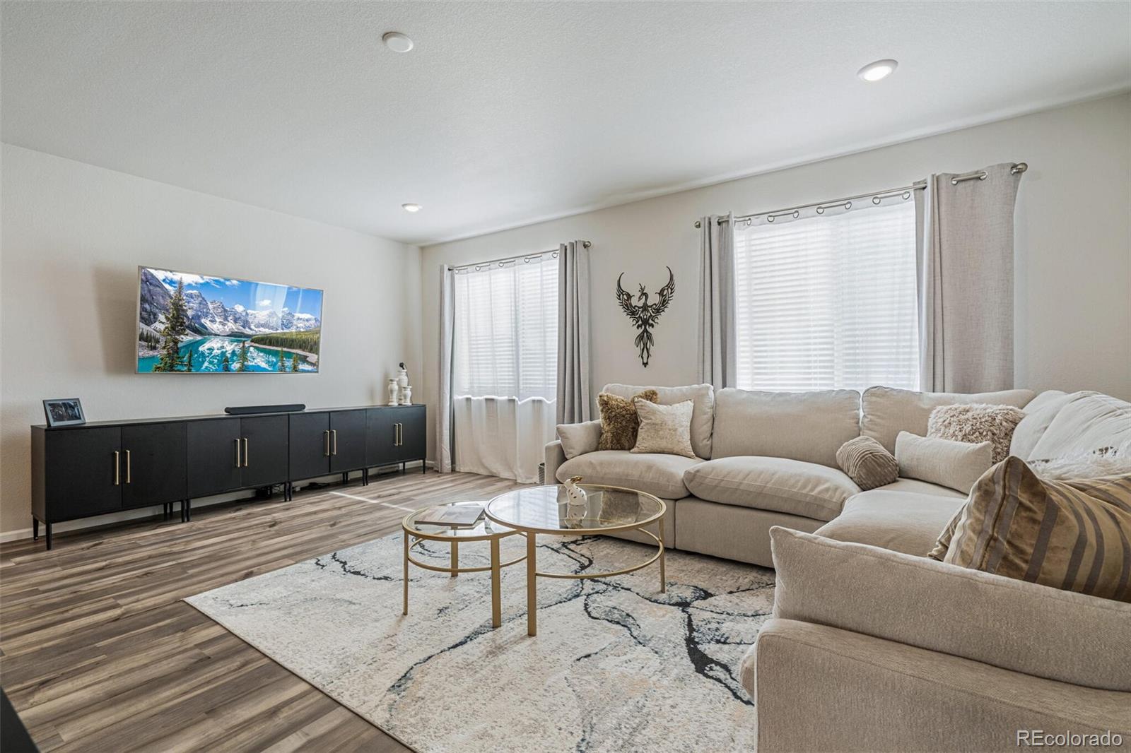 Buy or rent a property | W 57th Dr, Arvada 80002