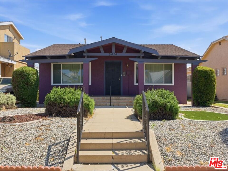 Buy or rent a property | 8th Ave, Los Angeles 90043
