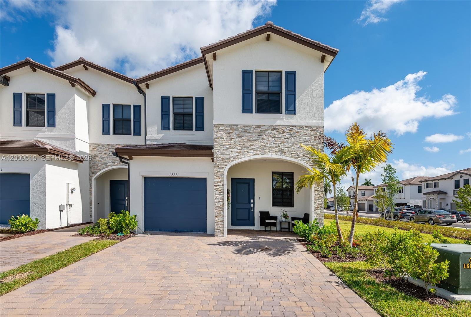 Buy or rent a property | SW 233rd Ter, Homestead 33032