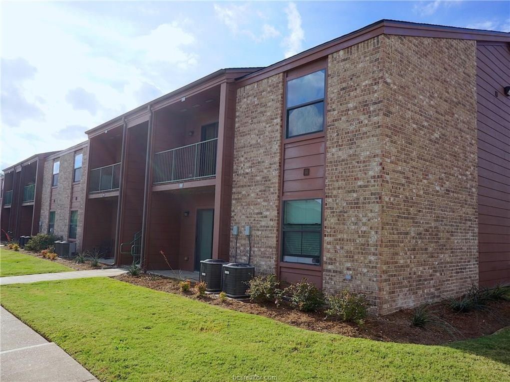 Buy or rent a property | University Oaks Blvd, College Station 77840