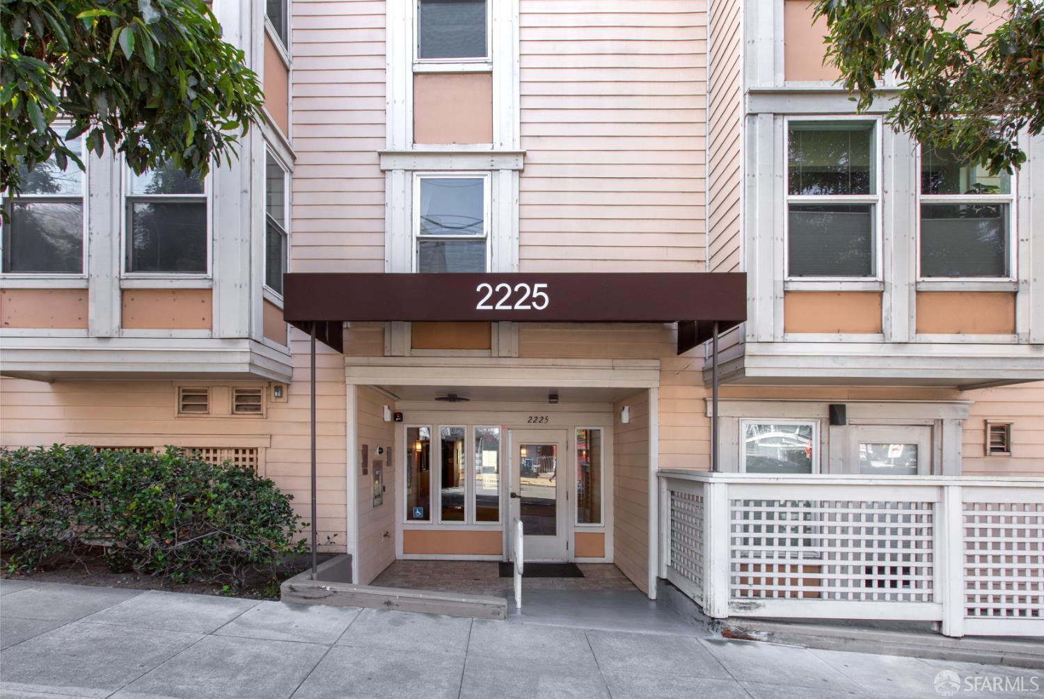 Buy or rent a property | 23rd St, San Francisco 94107