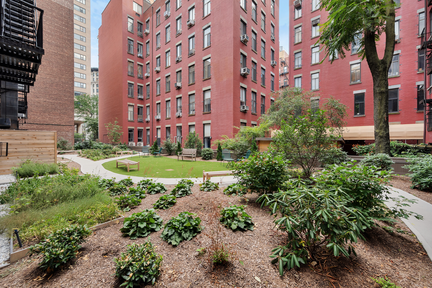 Buy or rent a property | East 8th Street, Greenwich Village 10003