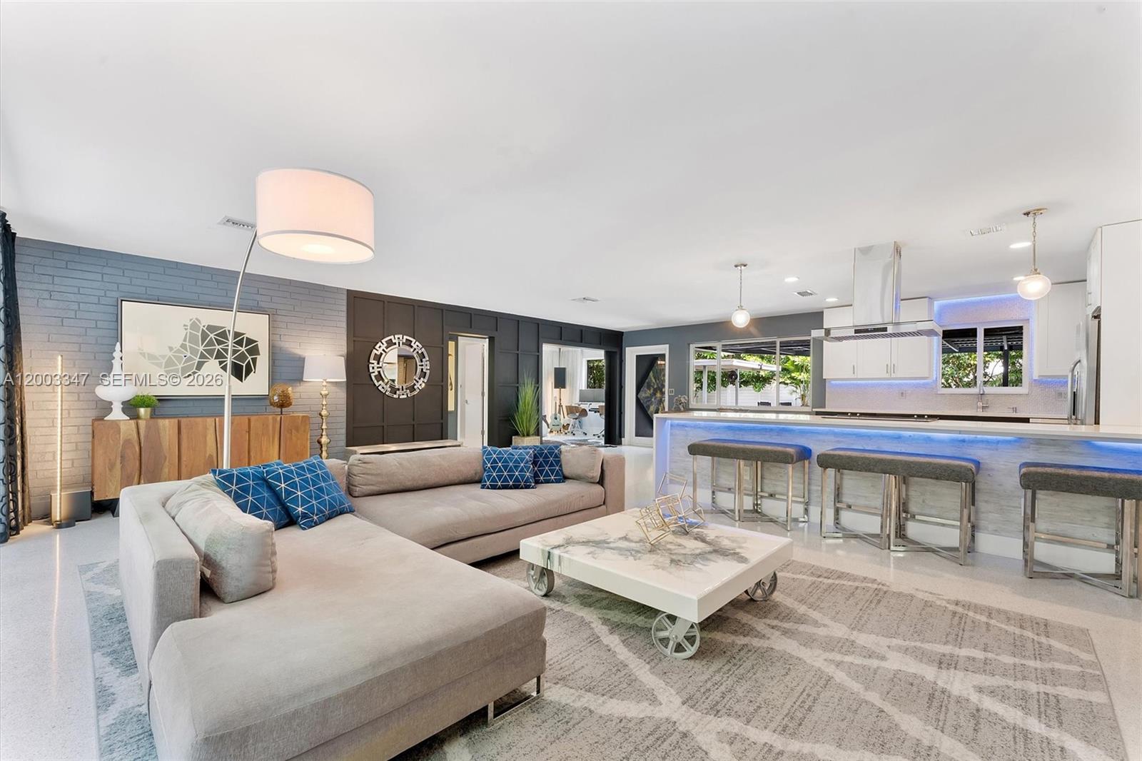 Buy or rent a property | NW 10th Ave, Wilton Manors 33311