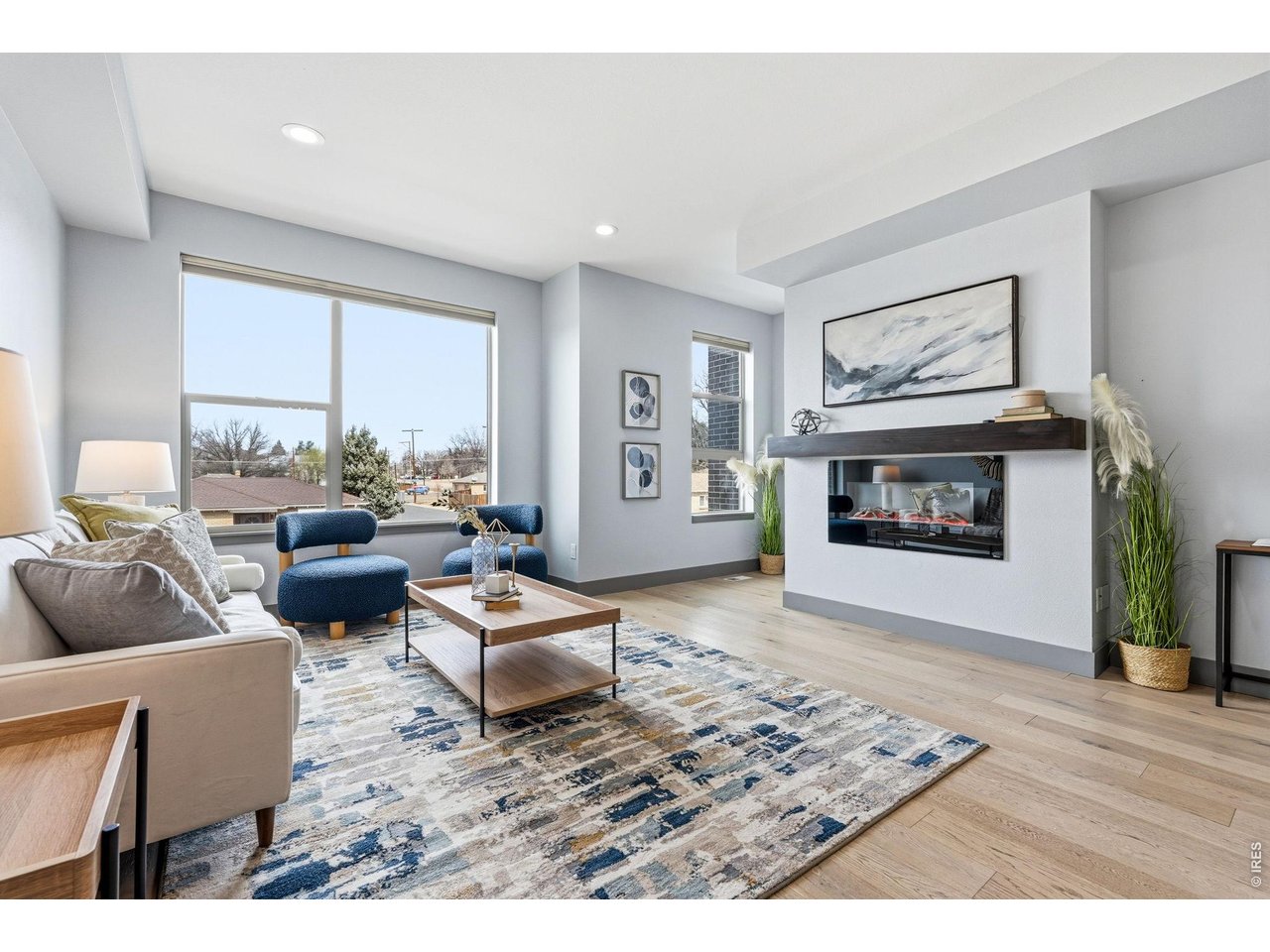 Buy or rent a property | E 31st Ave, Denver 80205