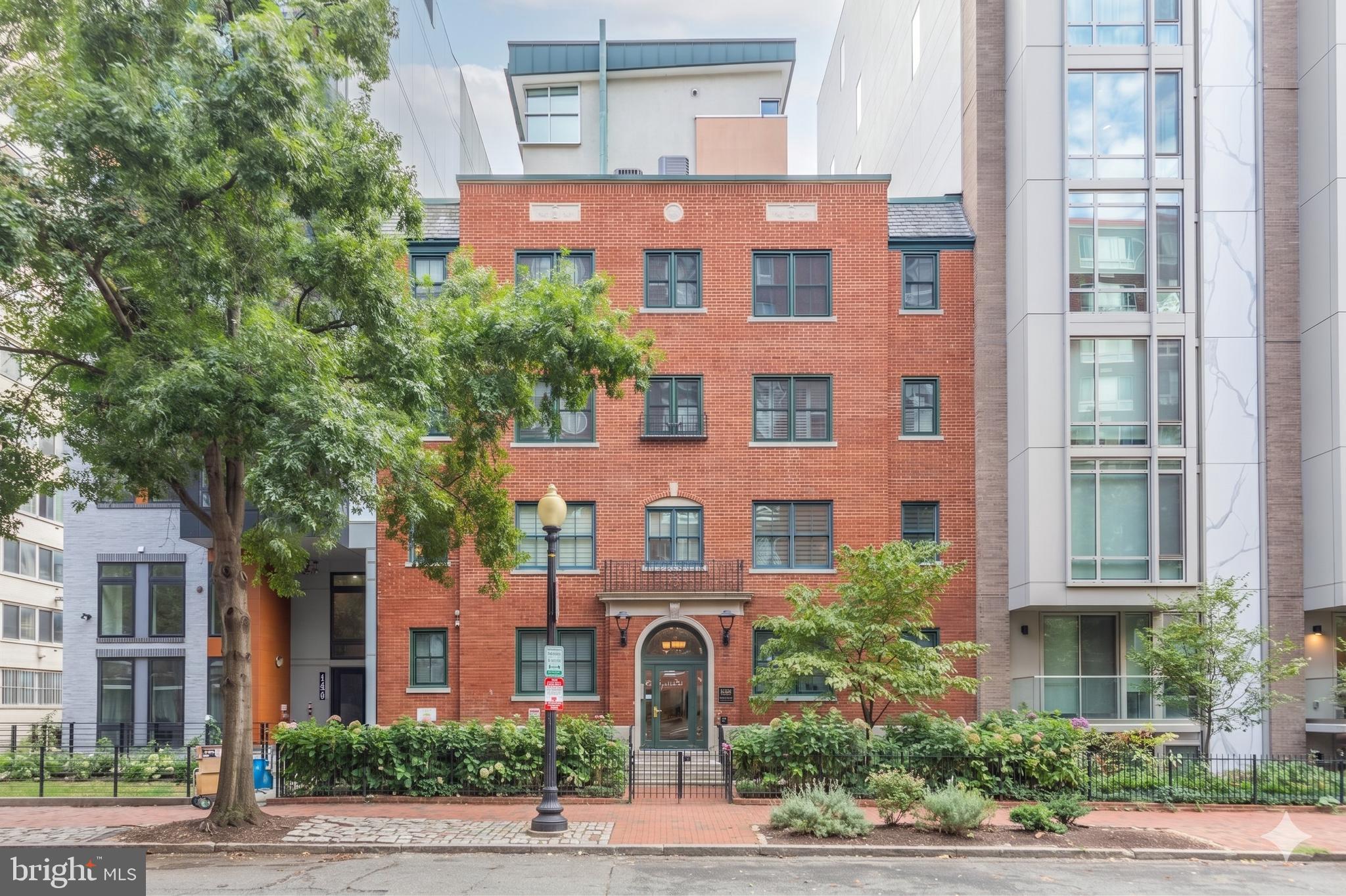 Buy or rent a property | M St NW, Washington, DC 20005