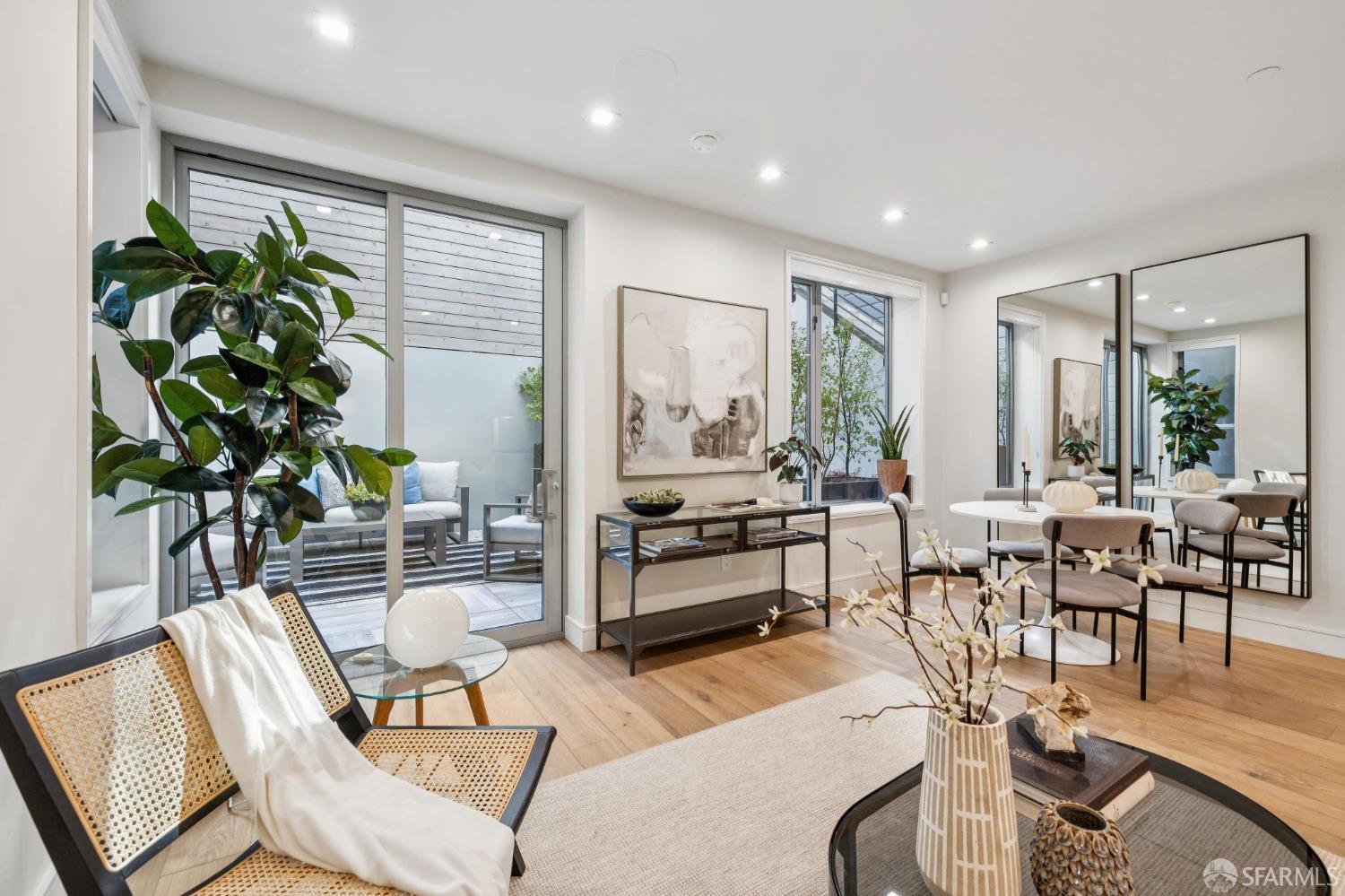 Buy or rent a property | Clay St, San Francisco 94108