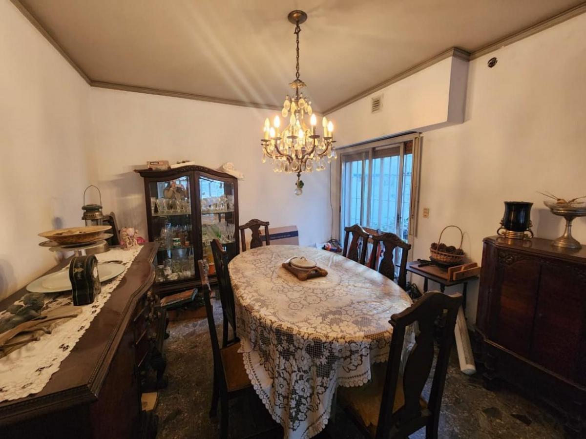 Buy or rent a property | Robertson, Flores 1286