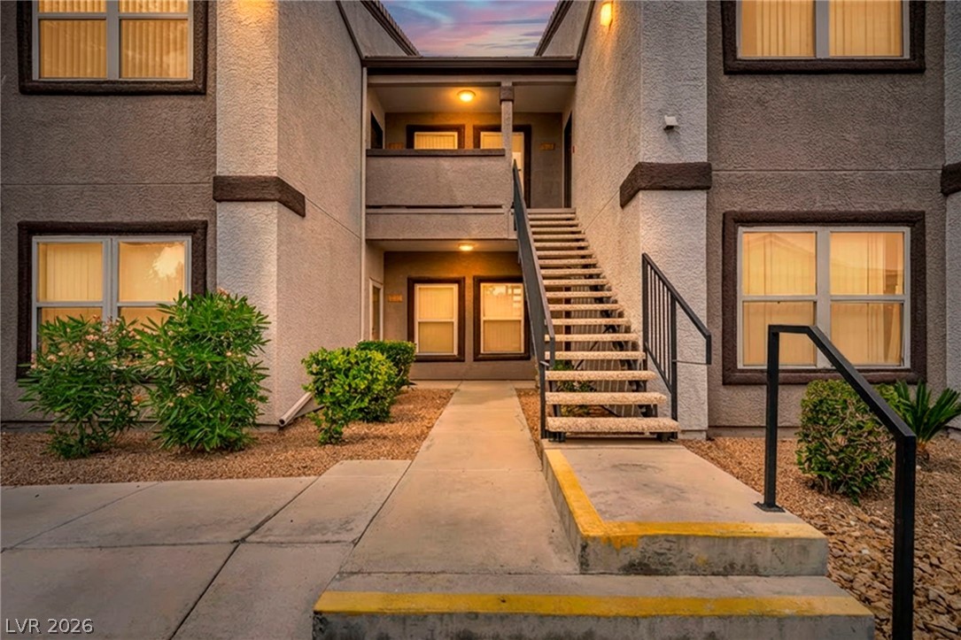 Buy or rent a property | W Sunset Rd, Las Vegas 89113