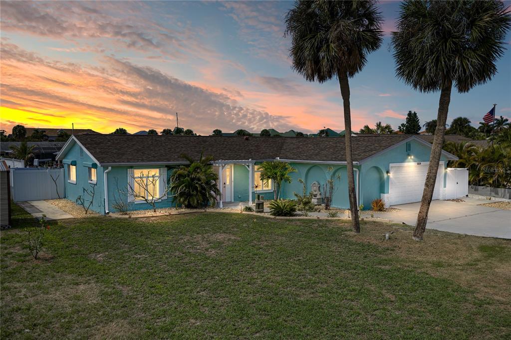Buy or rent a property | Sago Palm Way, Apollo Beach 33572