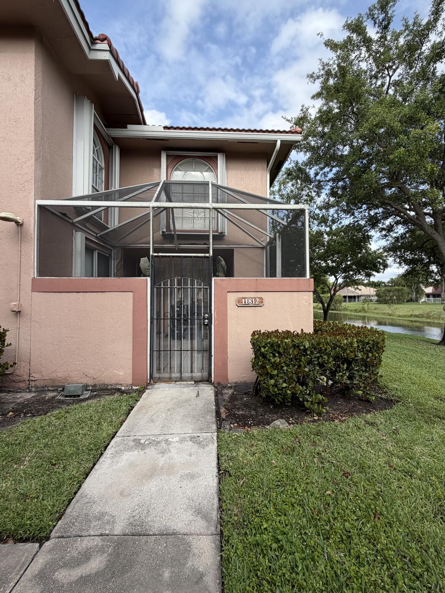Buy or rent a property | Royal Palm Blvd, Coral Springs 33065