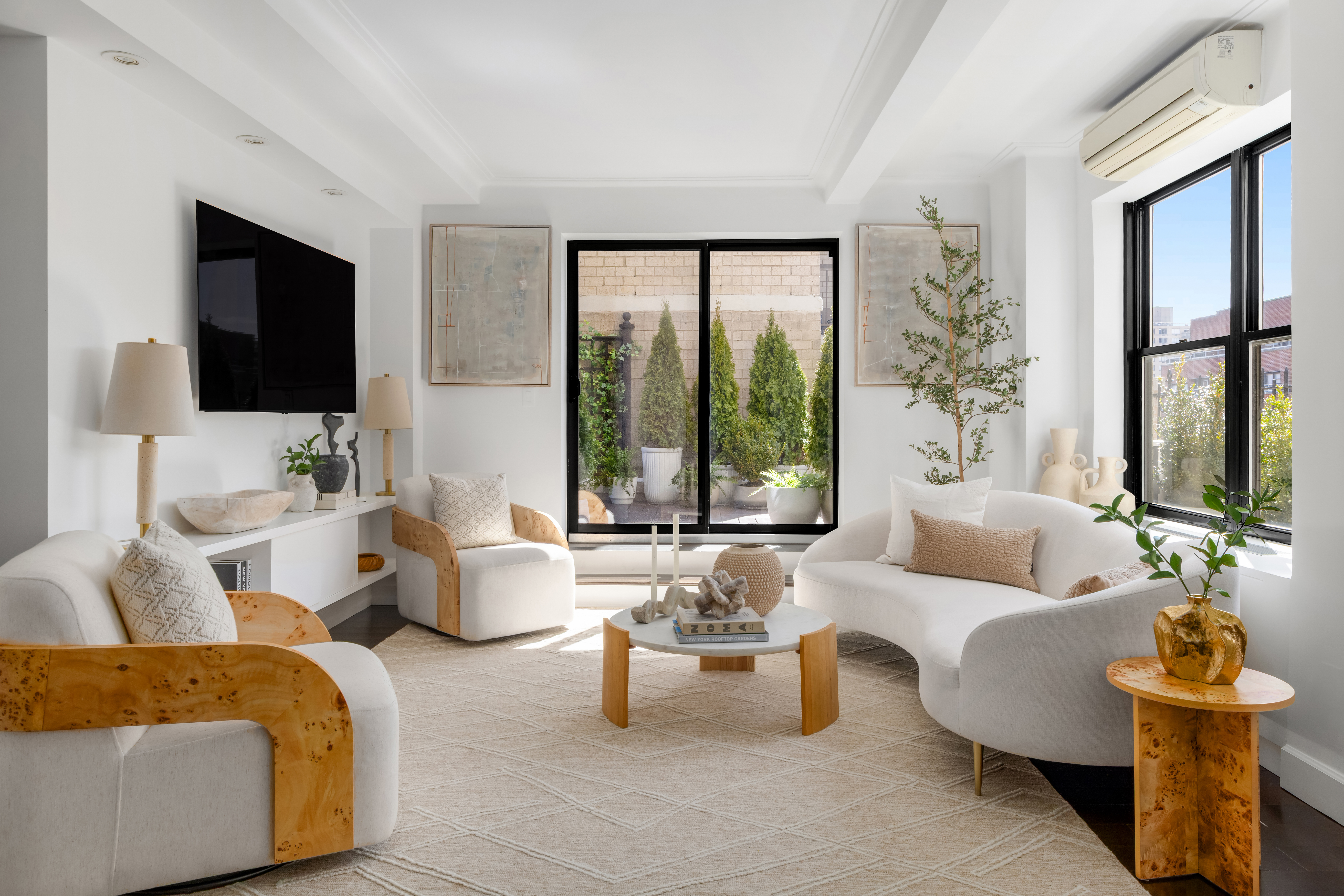 Buy or rent a property | Park Avenue, Murray Hill 10016
