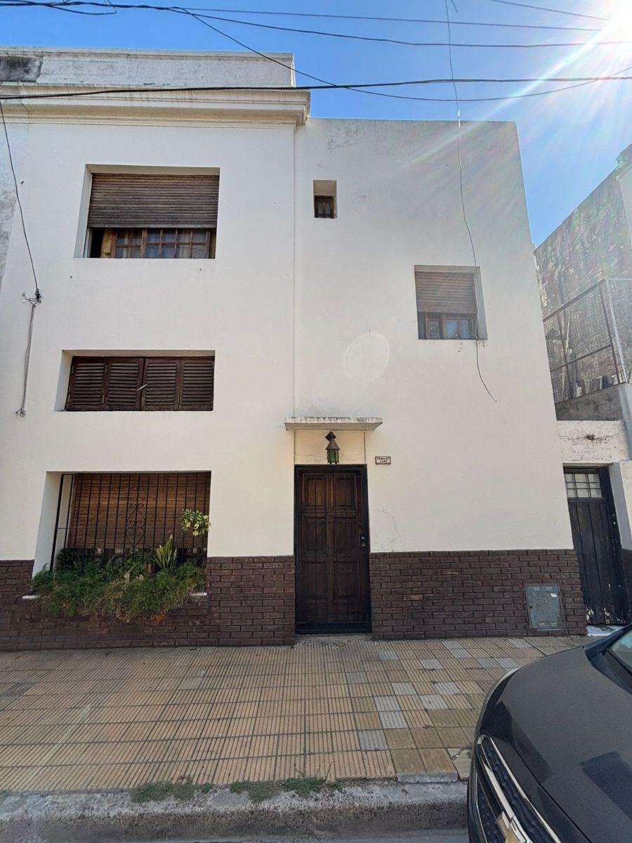 Buy or rent a property | Perrault, Flores 1286
