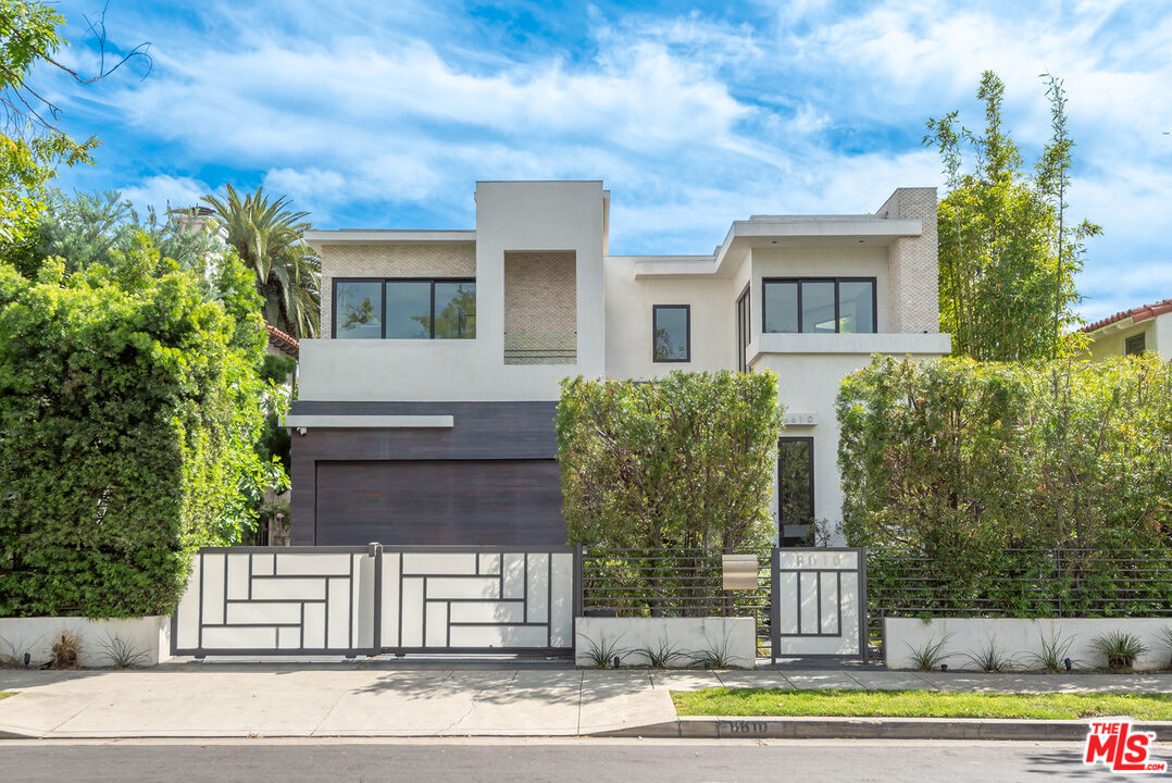 Buy or rent a property | Maryland Dr, Los Angeles 90048
