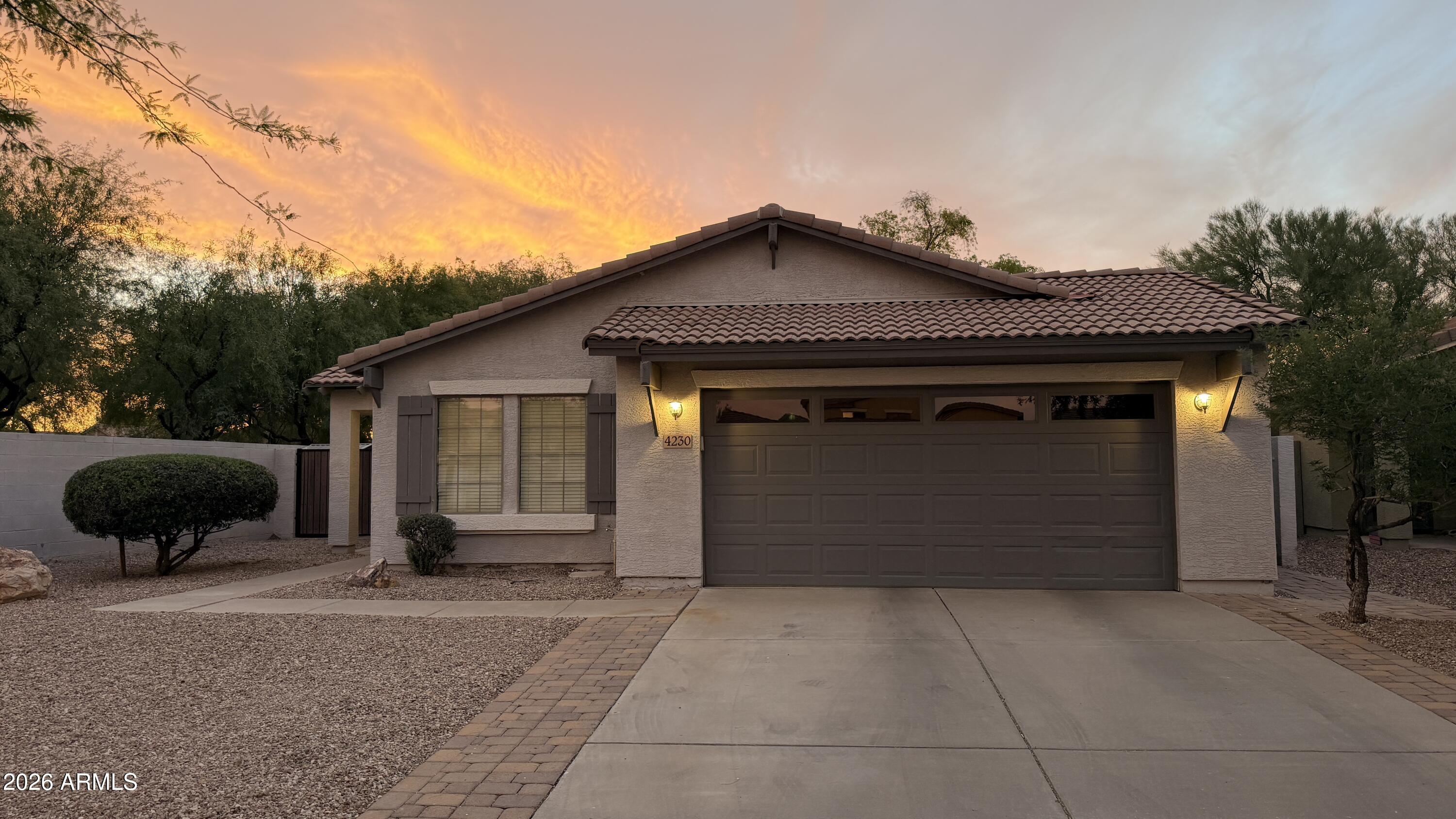 Buy or rent a property | E Sidewinder Ct, Gilbert 85297