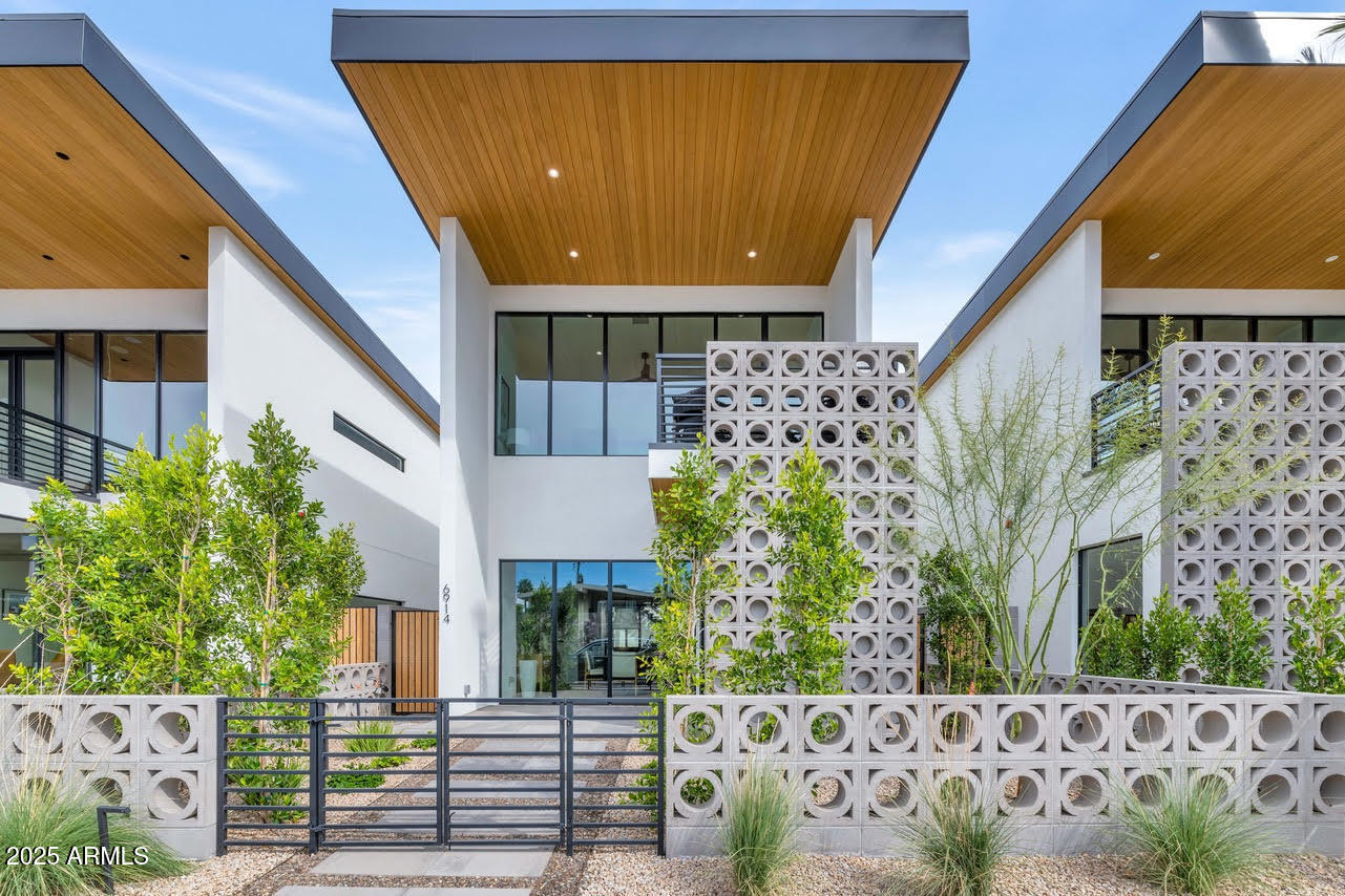 Buy or rent a property | E 2nd St, Scottsdale 85251