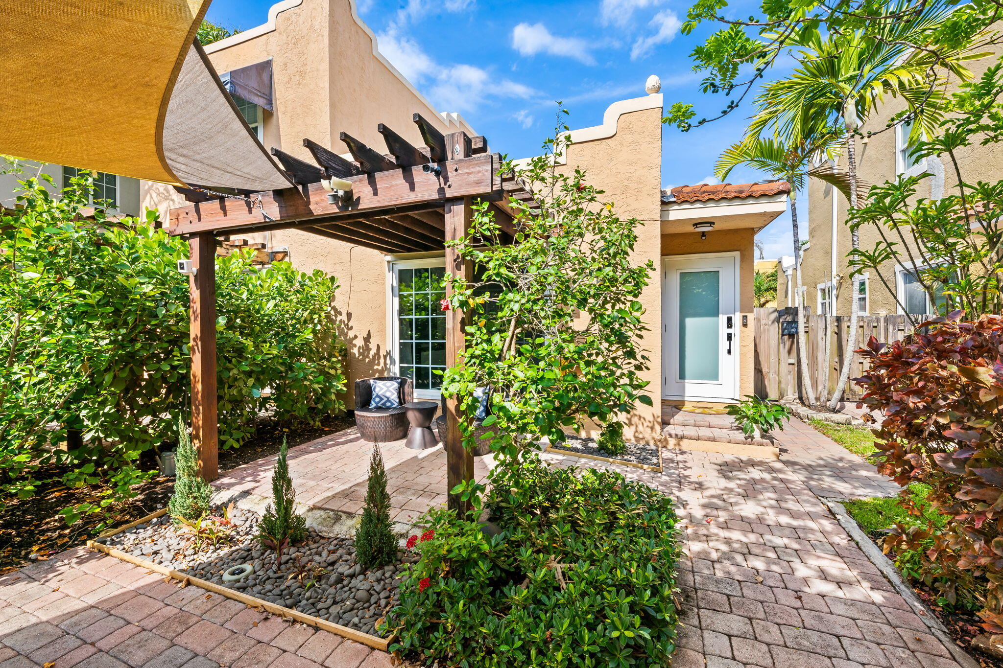 Buy or rent a property | NW 1st Ave, Fort Lauderdale 33311