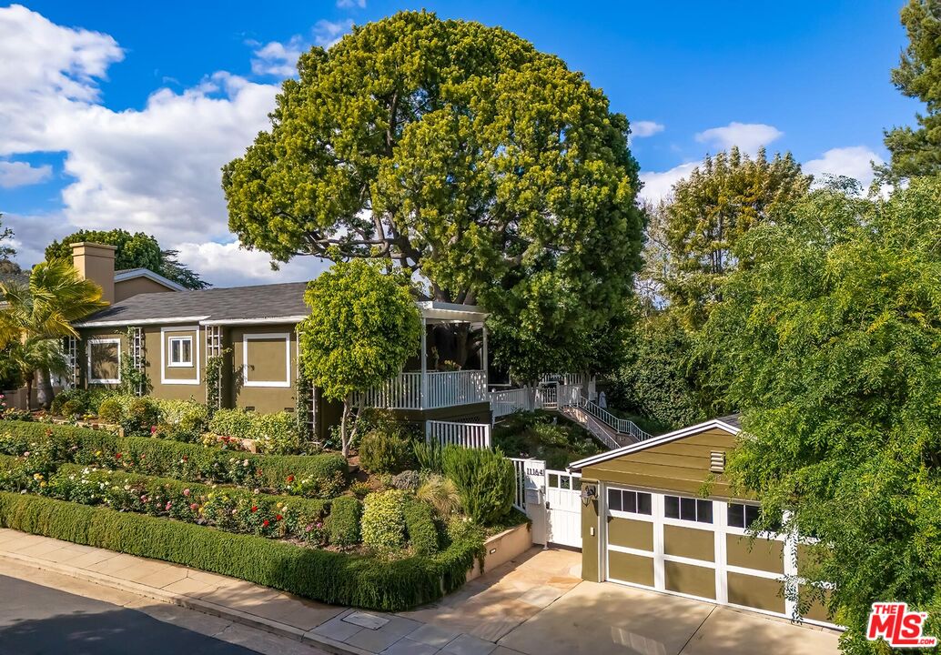 Buy or rent a property | Ophir Dr, Los Angeles 90024