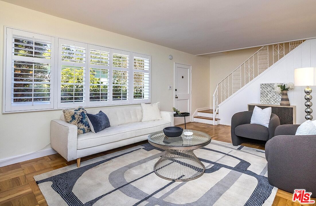 Buy or rent a property | Village Green, Los Angeles 90016