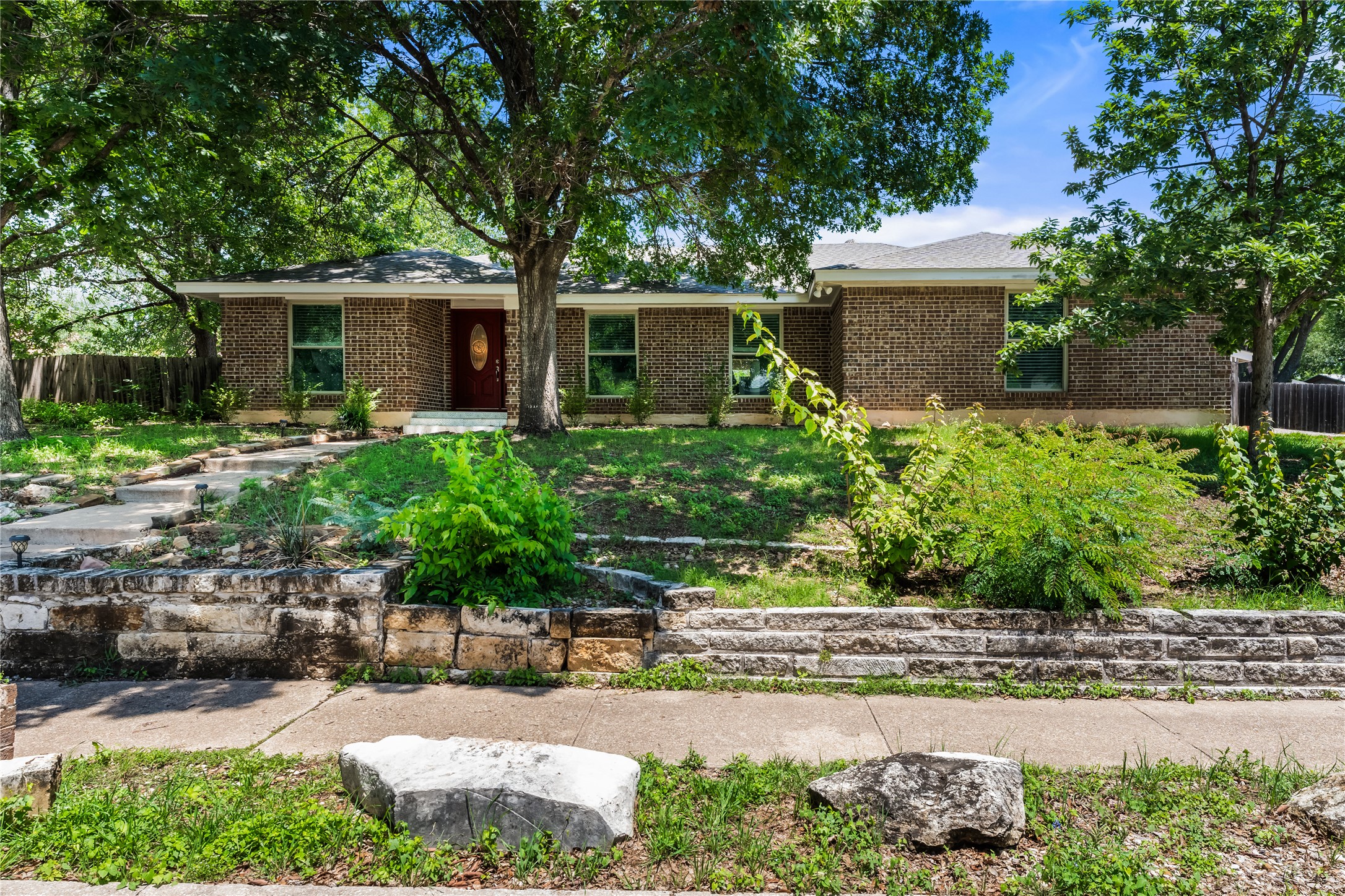 Buy or rent a property | Shiloh Dr, Austin 78745