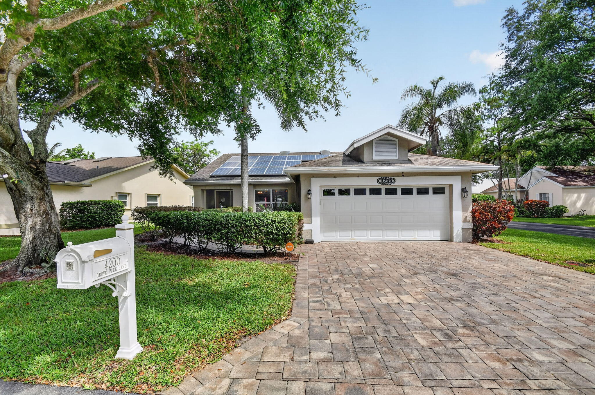Buy or rent a property | Grove Park Ln, Boynton Beach 33436