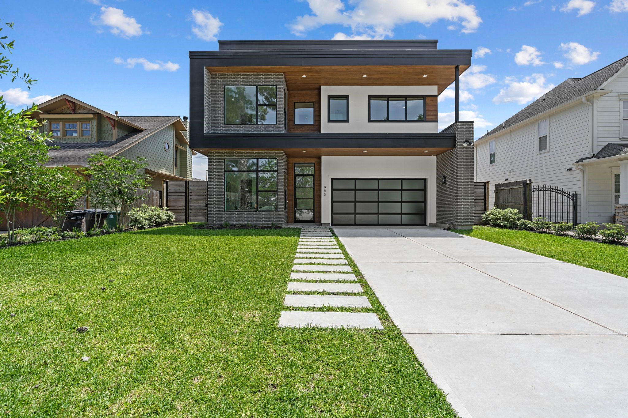 Buy or rent a property | W 41st St, Houston 77018