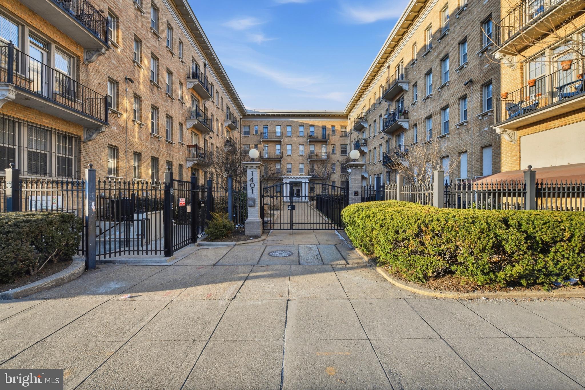 Buy or rent a property | Columbia Rd NW, Washington, DC 20009