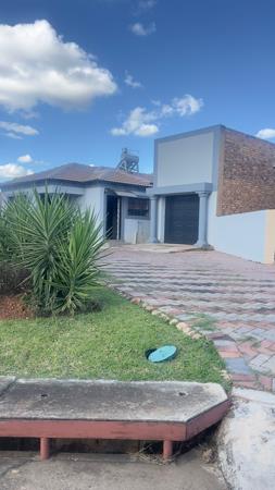 Buy or rent a property | 120 Doreen, Northern Pretoria 0126