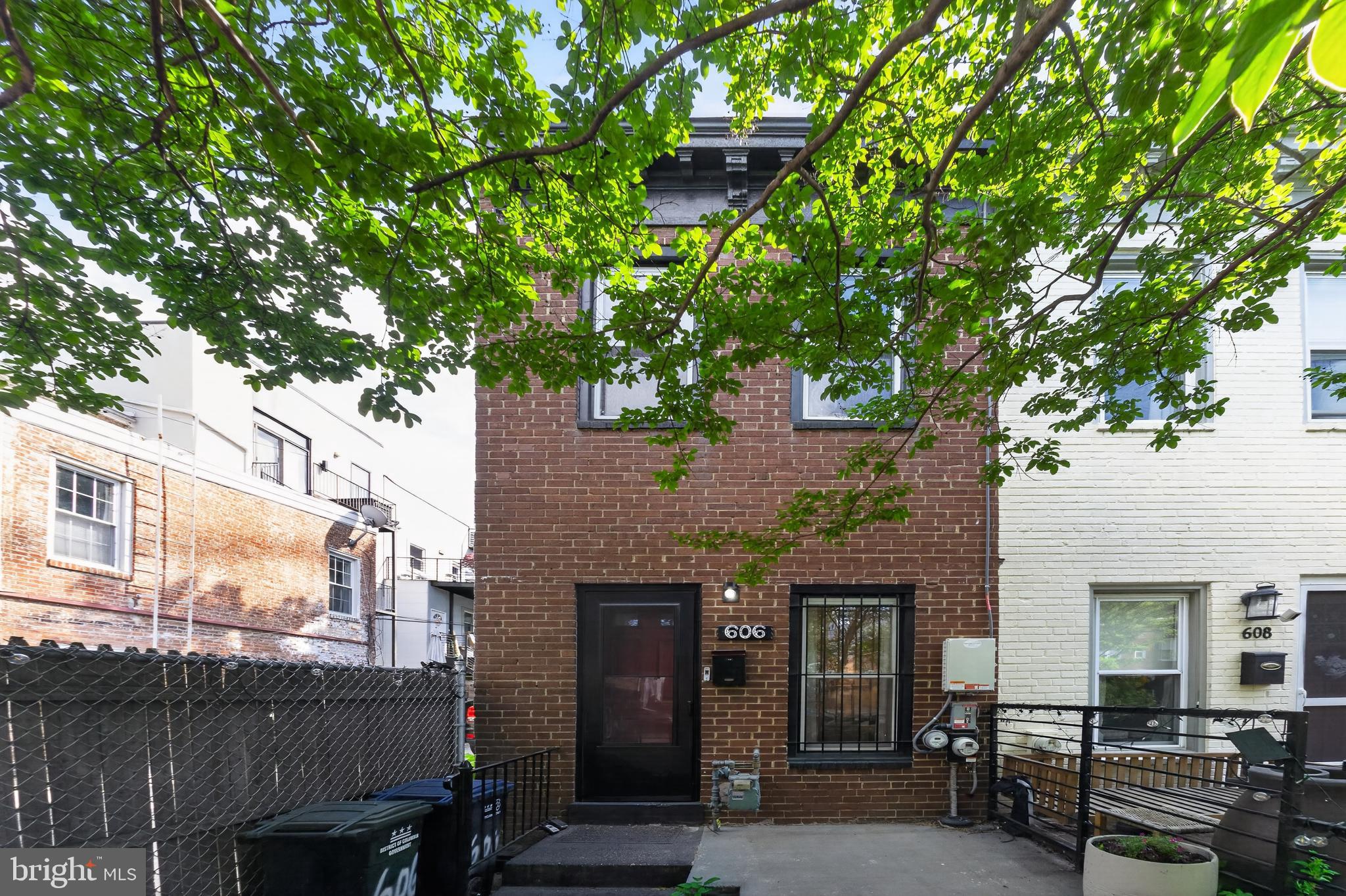 Buy or rent a property | S St NW, Washington, DC 20001
