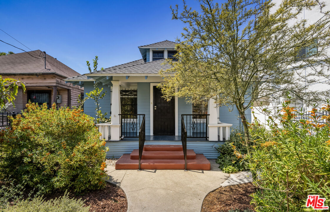 Buy or rent a property | E 30th St, Los Angeles 90011