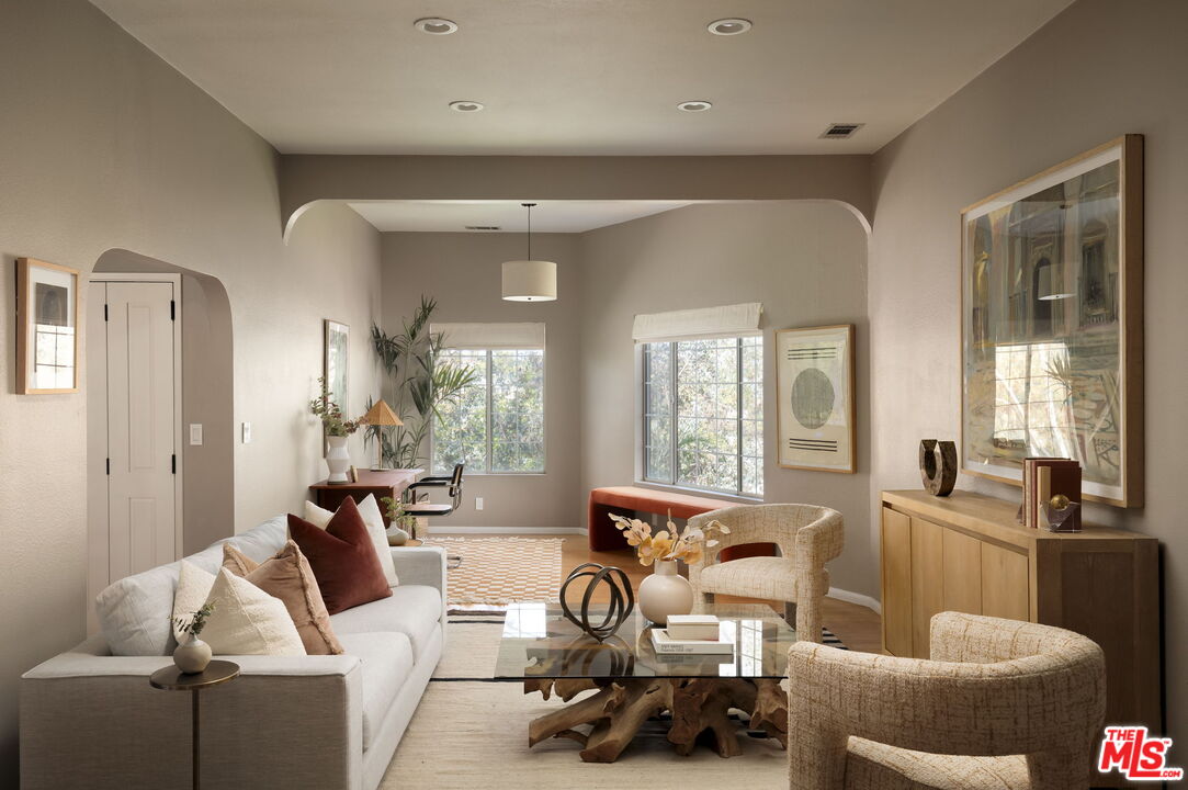 Buy or rent a property | Winslow Dr, Los Angeles 90026