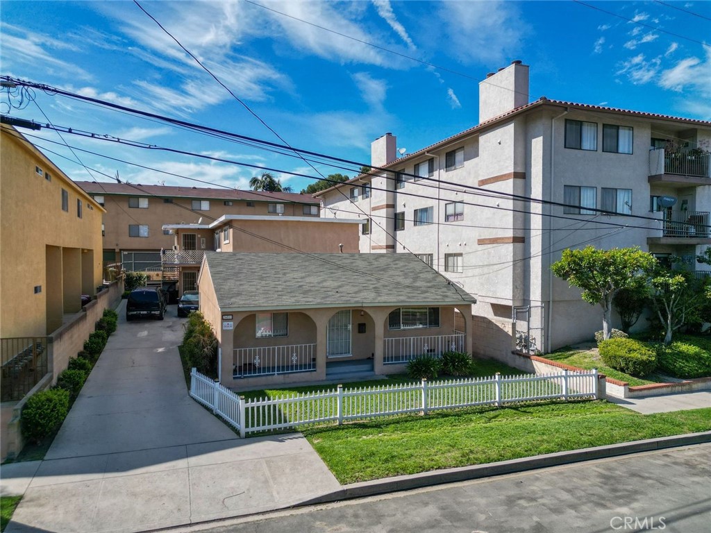 Buy or rent a property | Belle Porte Ave, Harbor City 90710