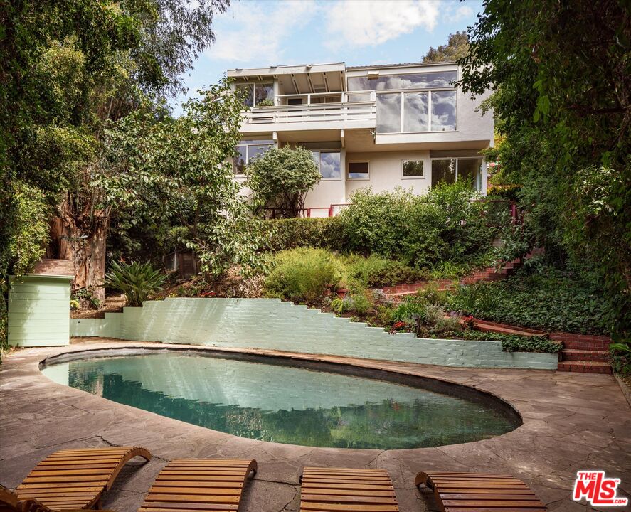 Buy or rent a property | Outpost Dr, Los Angeles 90068