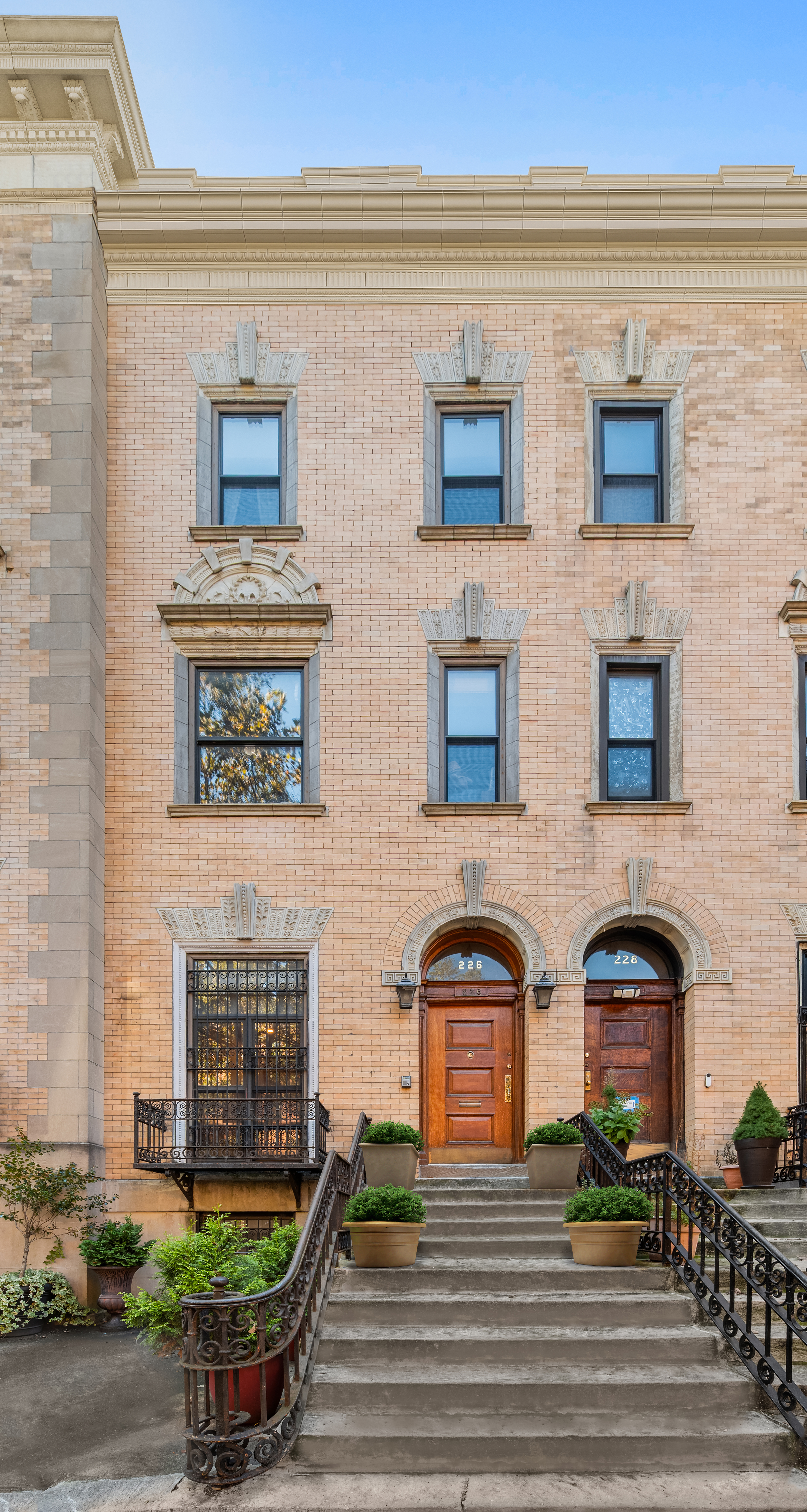 Buy or rent a property | West 139th Street, Central Harlem 10030