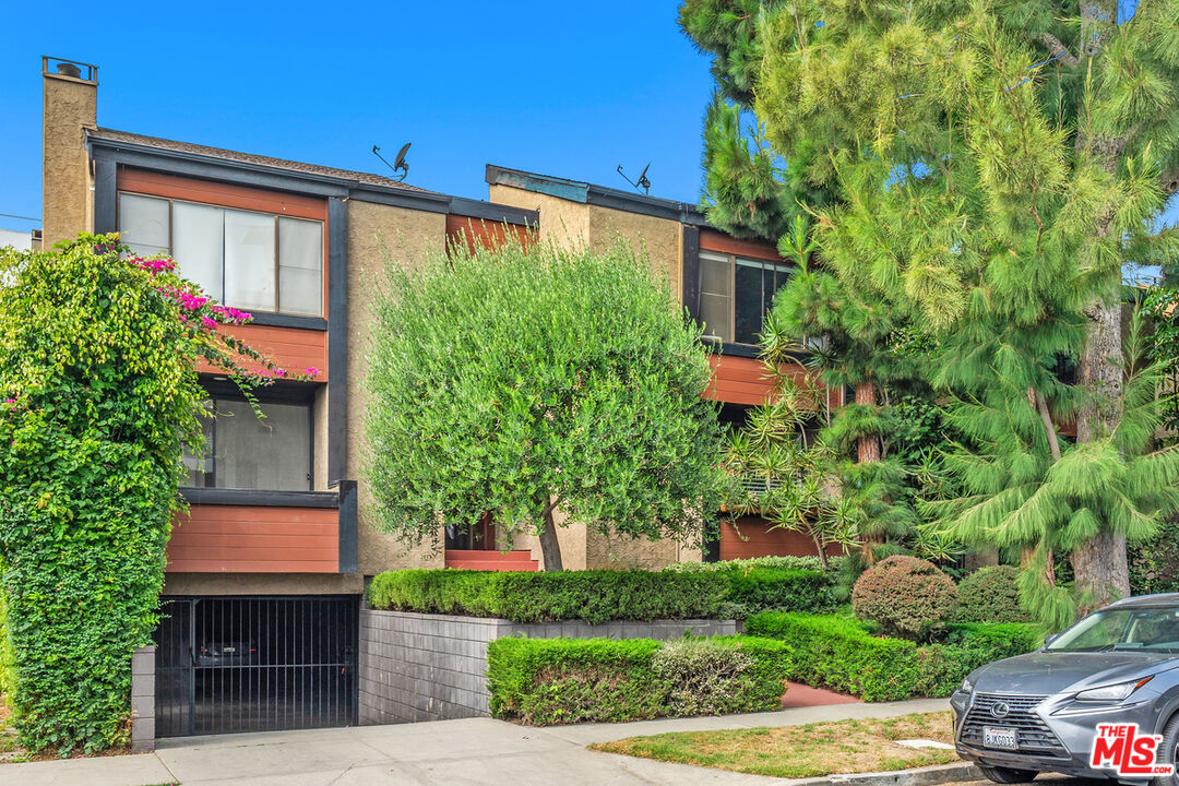 Buy or rent a property | S Bentley Ave, Los Angeles 90025