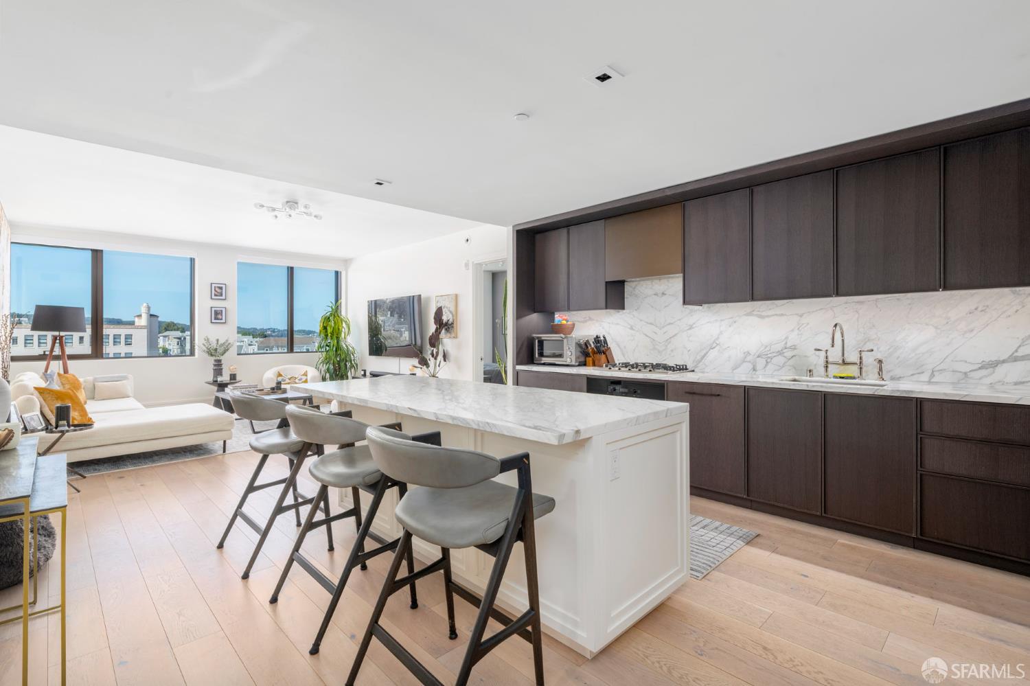 Buy or rent a property | Union St, San Francisco 94123