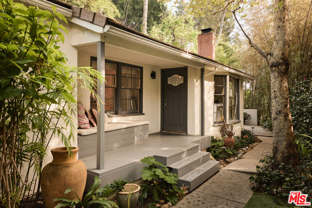 Buy or rent a property | Fink St, Los Angeles 90068
