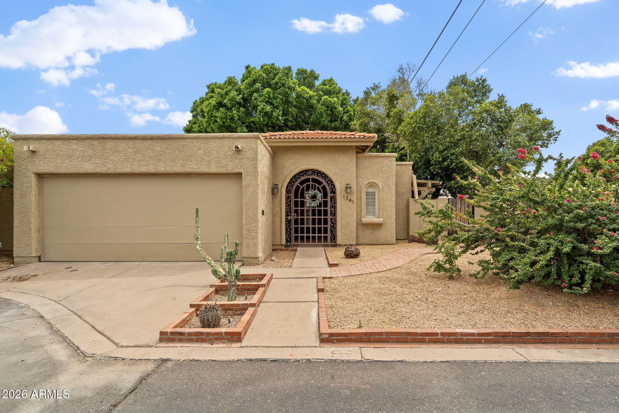 Buy or rent a property | E Gardenia Dr, Phoenix 85020