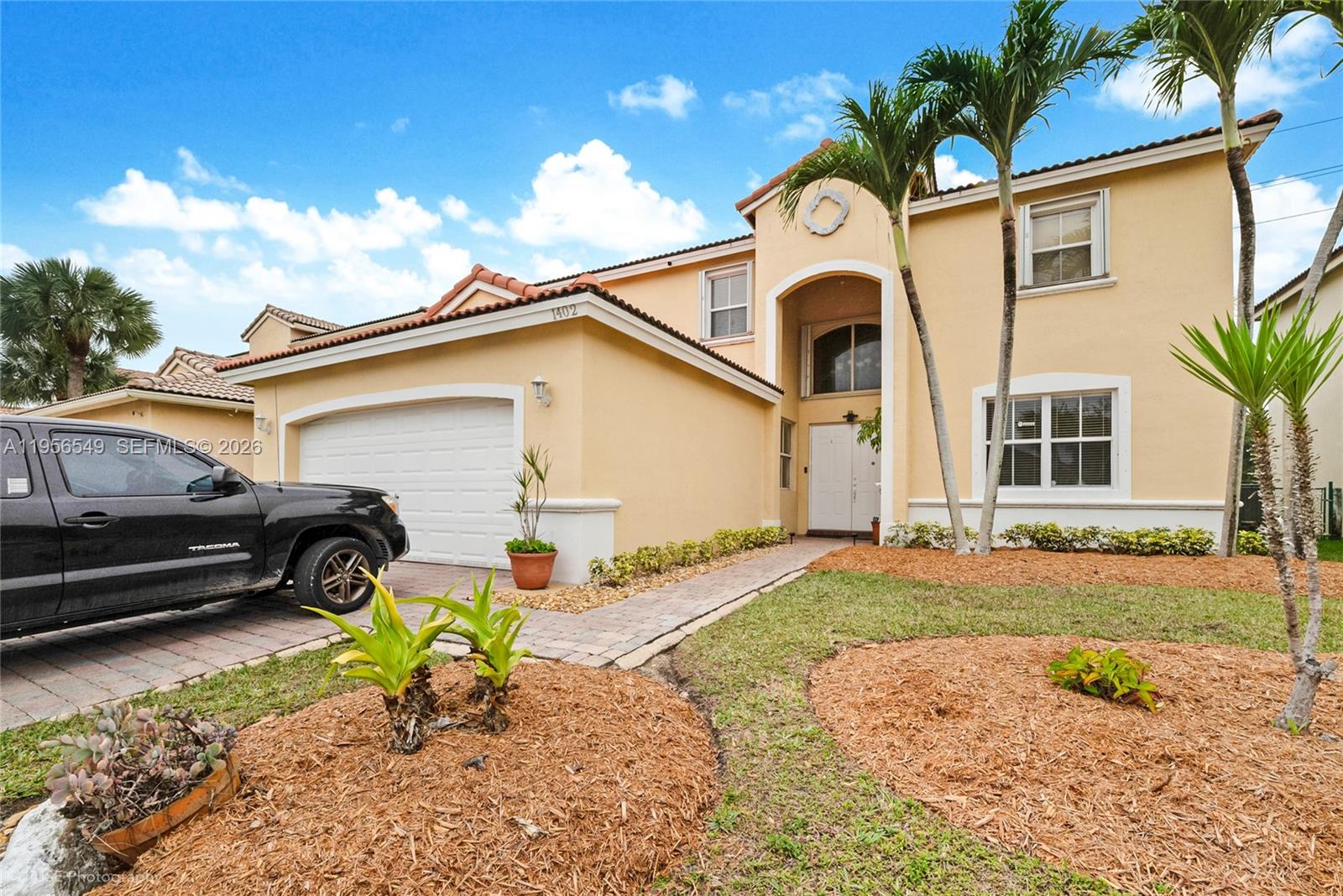 Buy or rent a property | SE 16th Ave, Homestead 33035